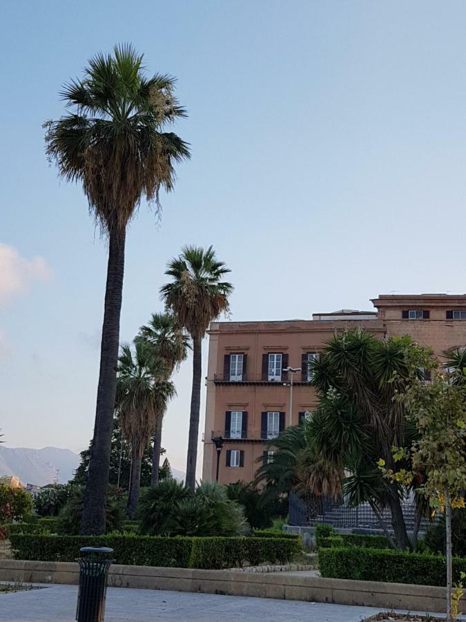Casa Vacanze Villa D'Orleans Palermo Zewnętrze zdjęcie